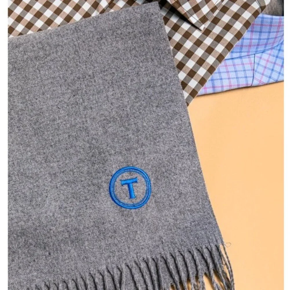 TRILLORY Gray Cashmere Blend Soft Fringed Scarf
